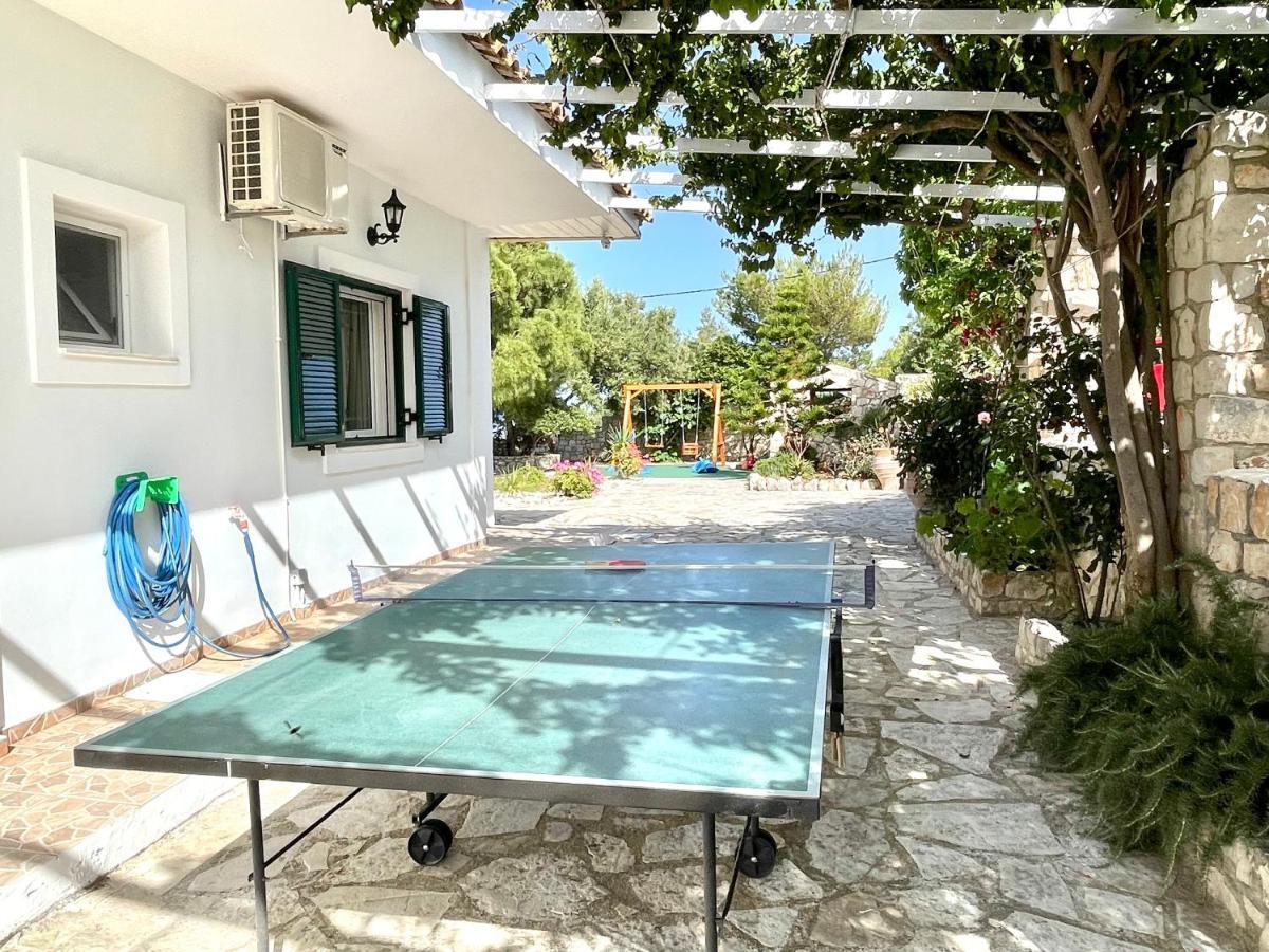 Villa Meganisi Agios Nikolaos  Exteriör bild
